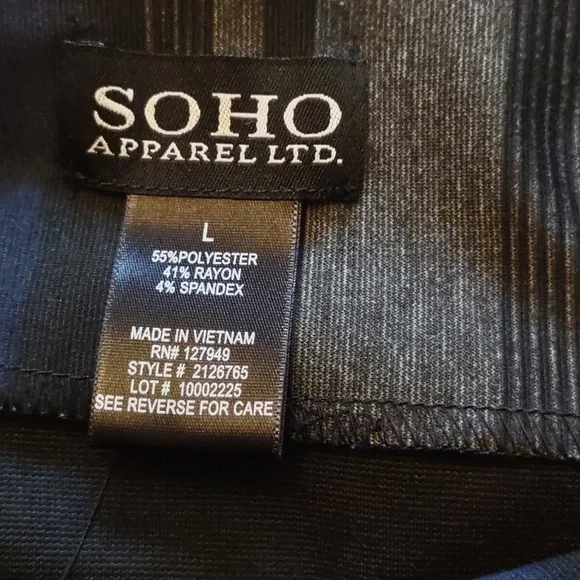 SoHo Skirt Size L - Picture 2 of 3